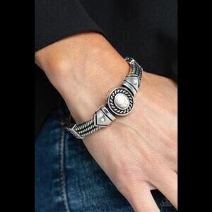Paparazzi ♥ Tribal Soul - White Bracelet